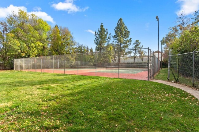 2690 Truxel Rd in Sacramento, CA - Building Photo - Building Photo