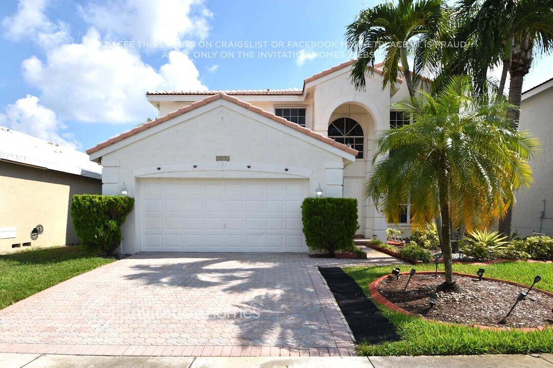 2893 SW 174th Ave in Miramar, FL - Building Photo
