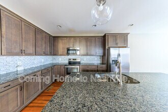 2221 24th Ave N in Nashville, TN - Building Photo - Building Photo