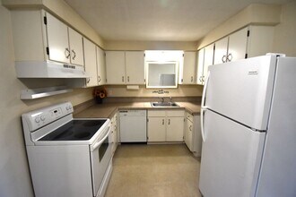 2618 8th St-Unit -750 Walker in Lebanon, OR - Building Photo - Building Photo