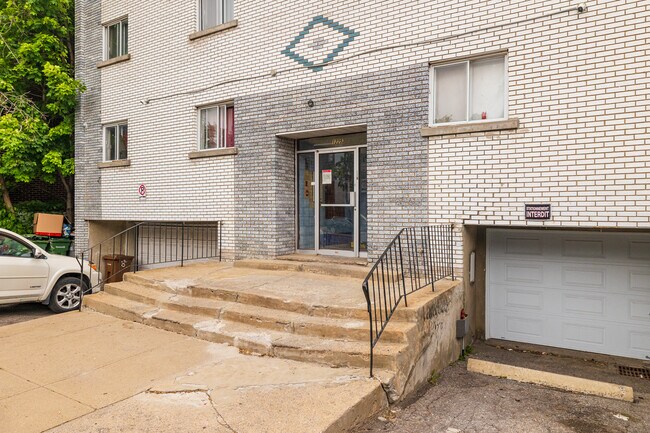 12253 Langelier Boul