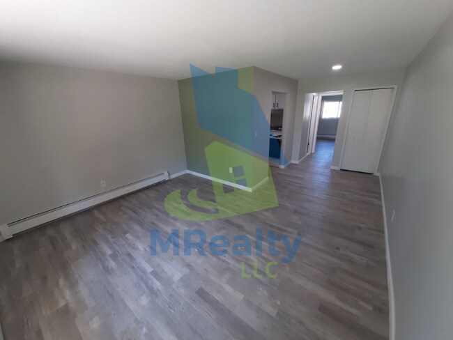 20411 Twelve Mile Rd-Unit -Apt. 1 in Roseville, MI - Building Photo - Building Photo