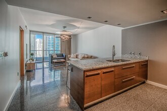 475 Brickell Ave, Unit Icon in Miami, FL - Foto de edificio - Building Photo