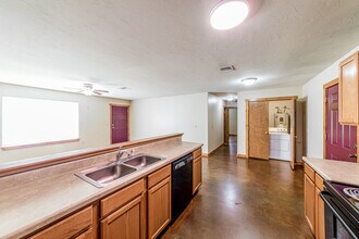 5713 Rawhide in Stillwater, OK - Building Photo - Building Photo