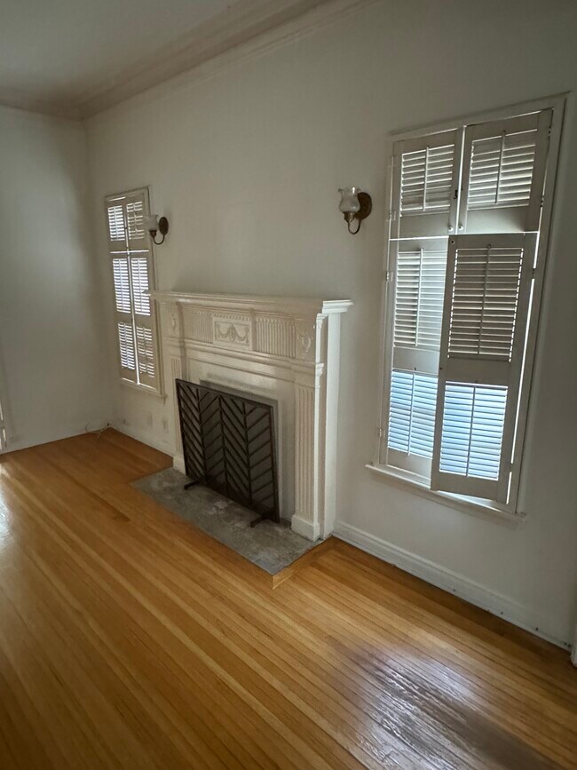 356 S Elm Dr in Beverly Hills, CA - Building Photo - Building Photo