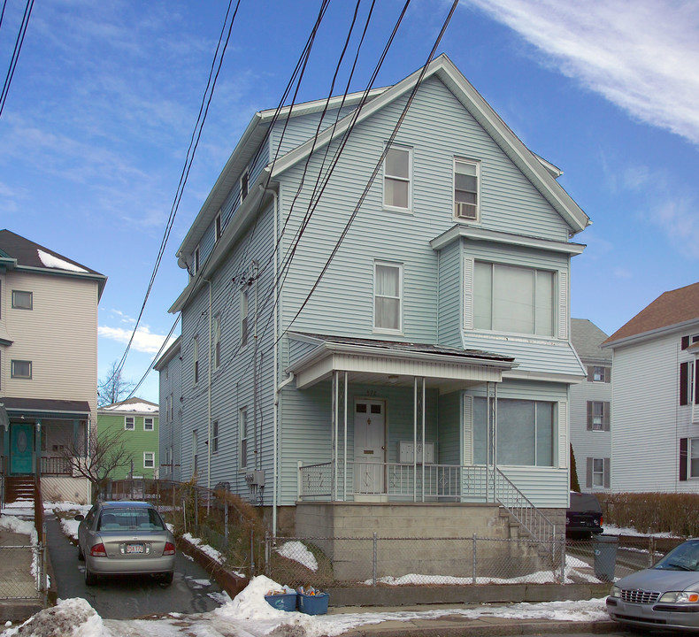 873 Locust St in Fall River, MA - Building Photo