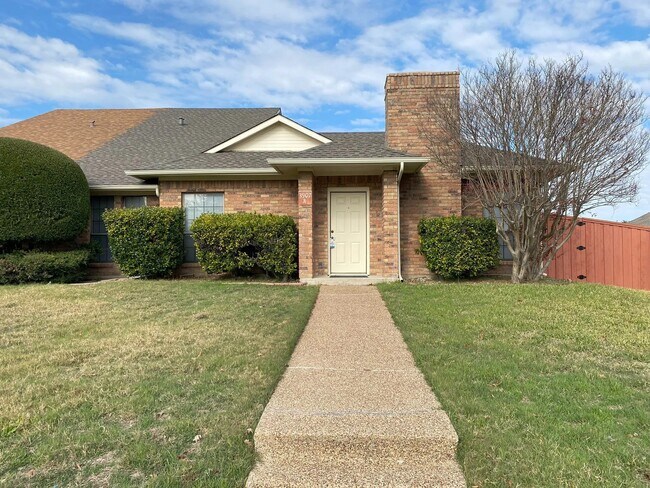 property at 3907A Irvine Dr