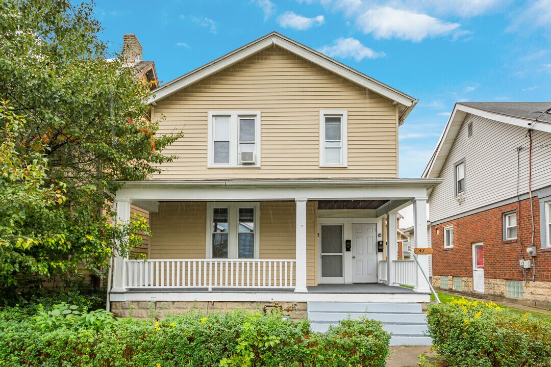 47 Mainsgate St in Pittsburgh, PA - Building Photo