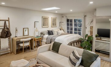 2641 Military Ave in Los Angeles, CA - Foto de edificio - Building Photo