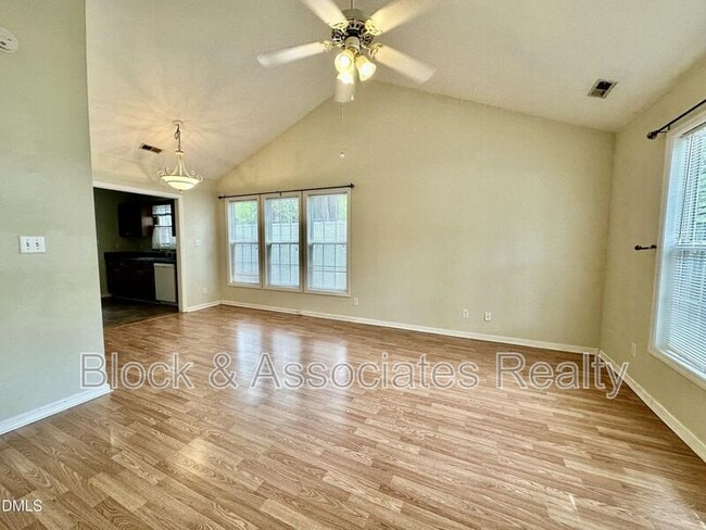 420 Wall St in Wendell, NC - Building Photo - Building Photo