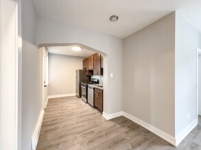 4411 N Wolcott Ave, Unit R09A in Chicago, IL - Foto de edificio - Building Photo