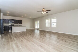 145 Cottontail Ln in Villa Rica, GA - Foto de edificio - Building Photo