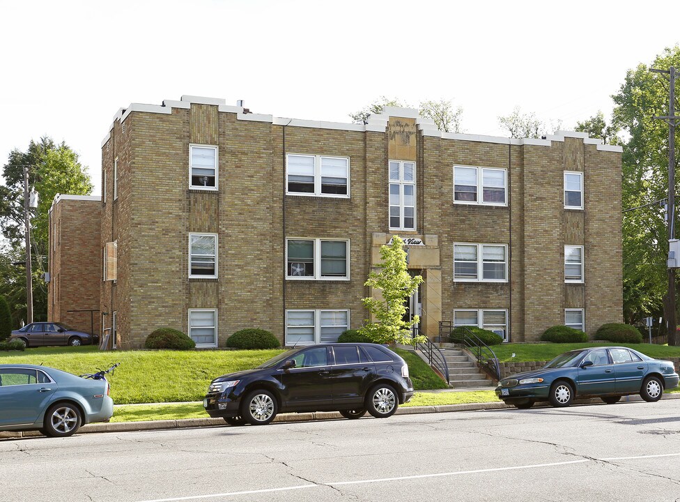 Ford View Apartments in St. Paul, MN - Foto de edificio