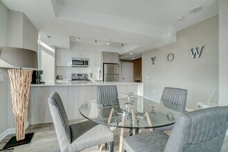 1140 Wellington St. W in Ottawa, ON - Building Photo - Building Photo