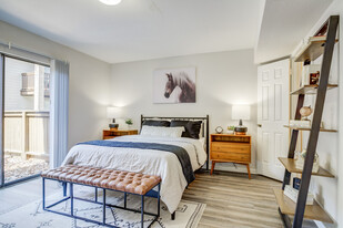 5401 Chimney Rock Apartments
