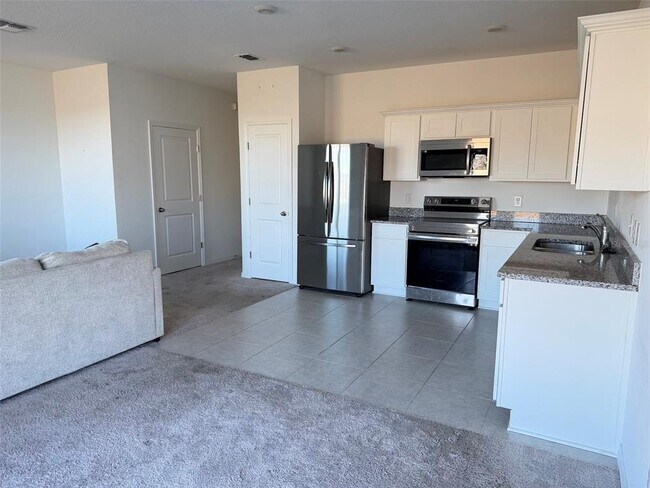 253 Mandovi St in Davenport, FL - Building Photo - Building Photo