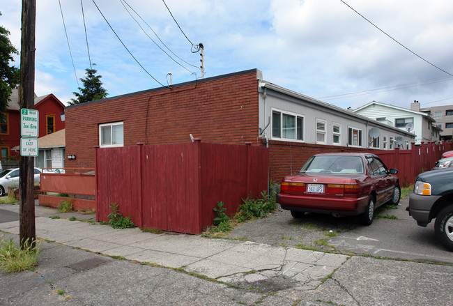 2414 N.W. 56th St in Seattle, WA - Building Photo - Building Photo