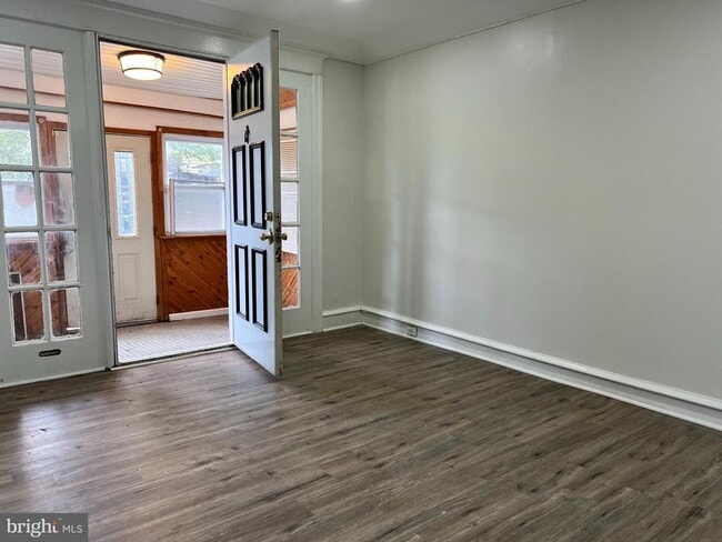 6909 Rodney St in Philadelphia, PA - Building Photo - Building Photo