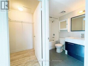 126-2126 Simcoe St in Toronto, ON - Building Photo - Building Photo