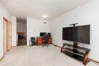 1012 NE Kamies Ln photo'