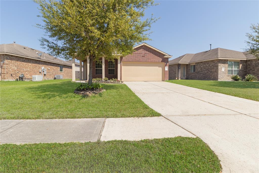 21527 Cotton Valley Ln in Porter, TX - Building Photo