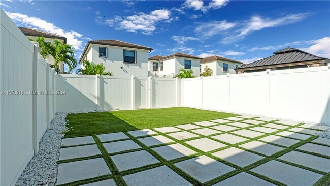 property at 3439 W 106th Ter