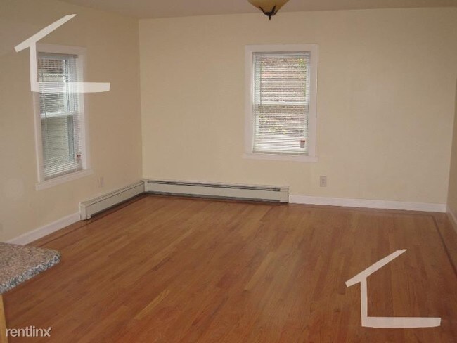 343 Market St-Unit -45-2 in Boston, MA - Foto de edificio - Building Photo