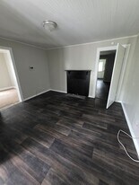 320 Ruby St in Darlington, SC - Building Photo