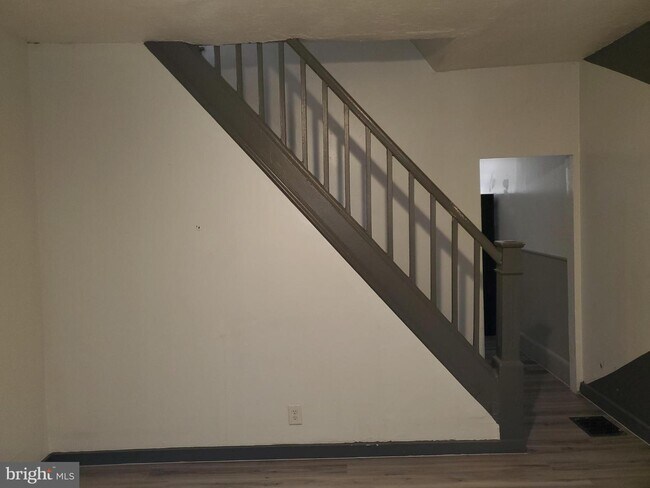 2027 Martha St photo'