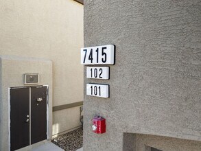 7415 Snowy Owl St in North Las Vegas, NV - Building Photo - Building Photo