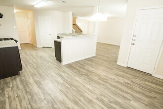 6011 Fading Night Dr in Houston, TX - Building Photo - Building Photo