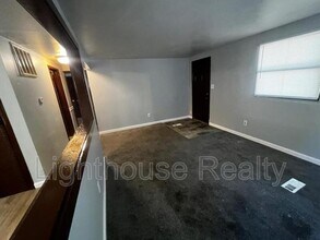 33 McKinley Ave in Hobart, IN - Building Photo - Building Photo