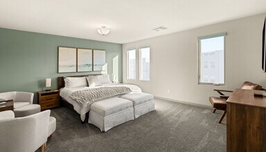 8044 Carpenter Creek Ave in Las Vegas, NV - Building Photo - Building Photo