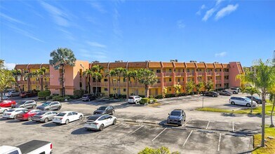6750 Royal Palm Blvd in Margate, FL - Building Photo - Building Photo
