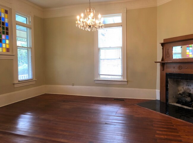 property at 2006 Scott St
