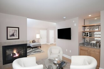 The Woods in Brunswick, NY - Foto de edificio - Building Photo