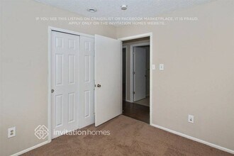 2137 S Nucla Way in Aurora, CO - Foto de edificio - Building Photo