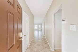 26845 Iron Manor Ln in Humble, TX - Foto de edificio - Building Photo