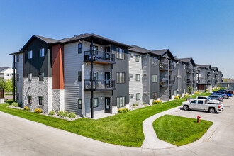 Mezzo Apartments in Fargo, ND - Foto de edificio - Building Photo