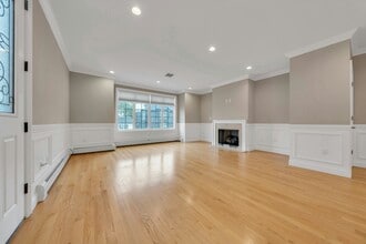316 9th St in Palisades Park, NJ - Building Photo - Building Photo