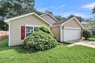101 Sparkleberry Ln in Ladson, SC - Building Photo - Building Photo