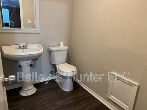 4515 Doral Dr SW in Atlanta, GA - Building Photo - Building Photo