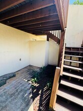 643 Executive Center Dr in West Palm Beach, FL - Foto de edificio - Building Photo