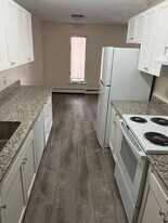 2 Norton Ave, Unit 7A in Walpole, MA - Building Photo