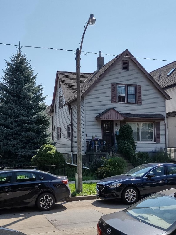 property at 2436-B N Weil St