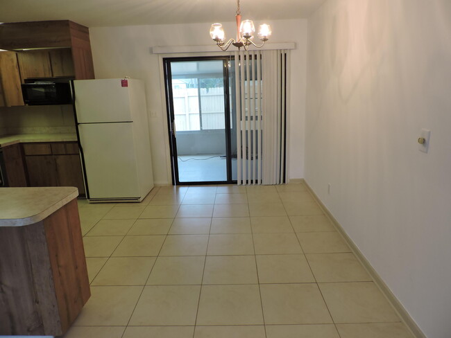 9285 Green Meadows Way in Palm Beach Gardens, FL - Foto de edificio - Building Photo
