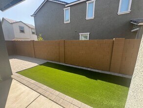 1927 W Hide Trl in Phoenix, AZ - Building Photo - Building Photo