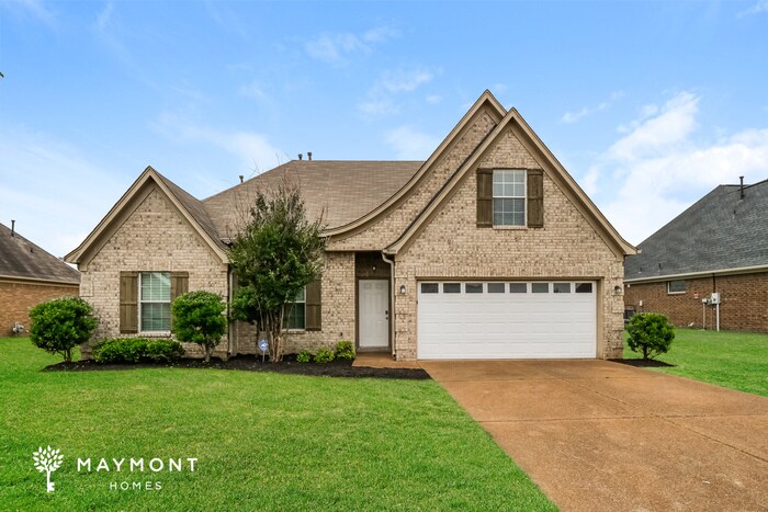 8999 Gavin Dr in Olive Branch, MS - Building Photo