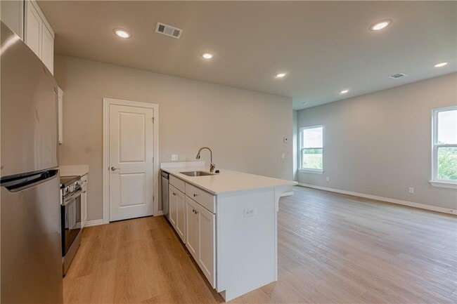 1705 SW Casuarina Dr in Bentonville, AR - Building Photo - Building Photo