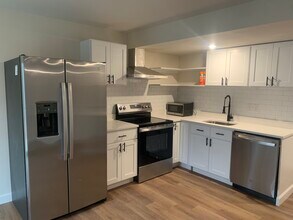 9218 Cooks Point Ct in Lanham, MD - Foto de edificio - Building Photo